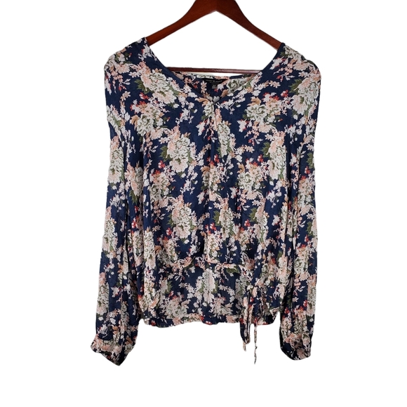 Lucky Brand Tops - Lucky Brand Navy Blue Floral Boho Tie Top